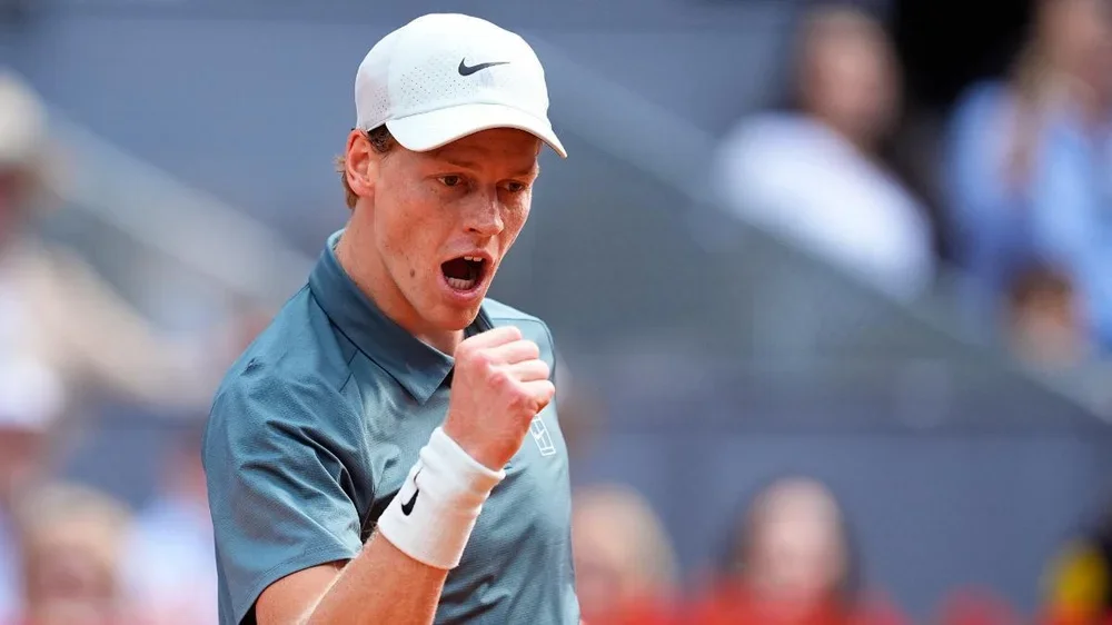 Jannik Sinner  se enfrenta a Alexander Zverev en la final del Mutua Madrid Open 2026