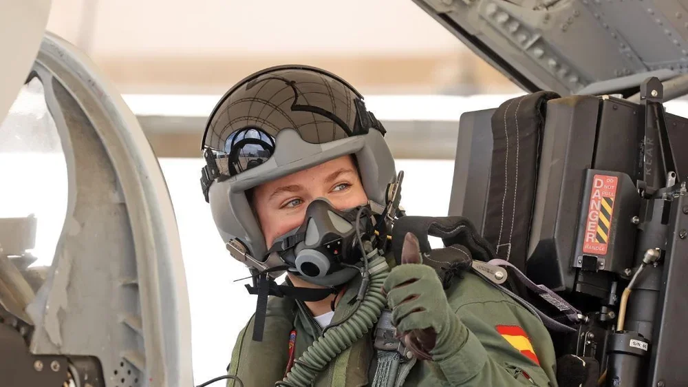 La princesa Leonor en el aire a los mandos de un F5: su primer vuelo en un avión de combate