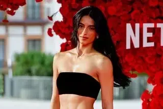 Soleá Morente, Begoña Vargas o Gabriela Andrada, entre las mejor vestidas en la 'red carpet' de la presentación de 'Berlín' en Sevilla
